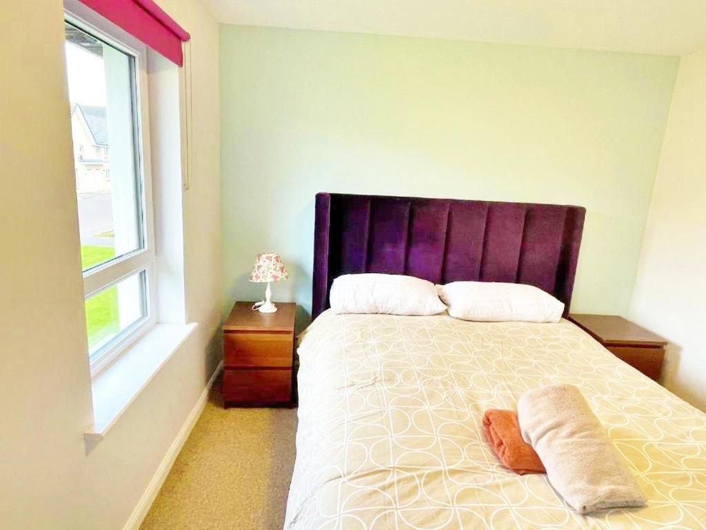 3 Bed House With Parking Near Airport Hébergement de vacances Édimbourg